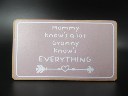 Magnet – Mommy knows a lot Granny know EVERYTHING Mooshimoo