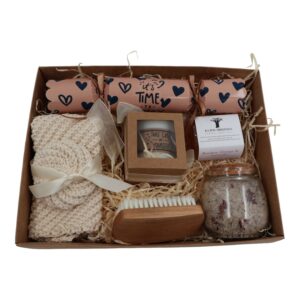 womens gift set with pamper products